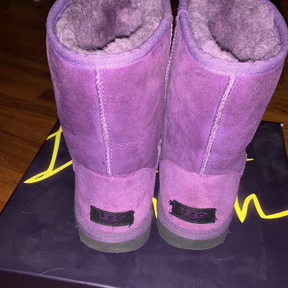 Purple Uggs Sz 7 - Picture 3 of 3